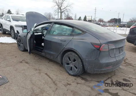 2023 Tesla Model 3 Rear-Wheel Drive z USA, uszkodzony, nr VIN 5YJ3E1EA5PF659807
